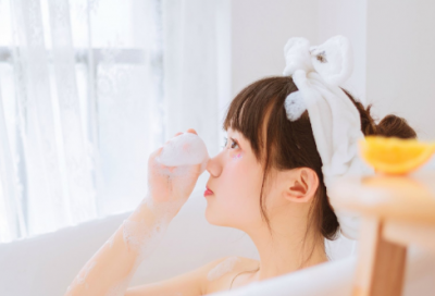 ​带遗憾的网名符号女